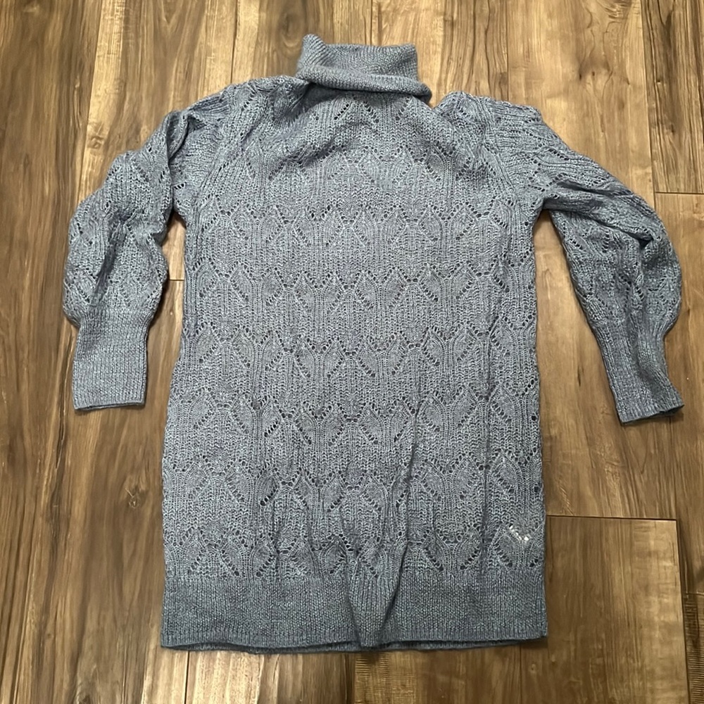 Little Moon by Aritzia tunic sweater NWOT